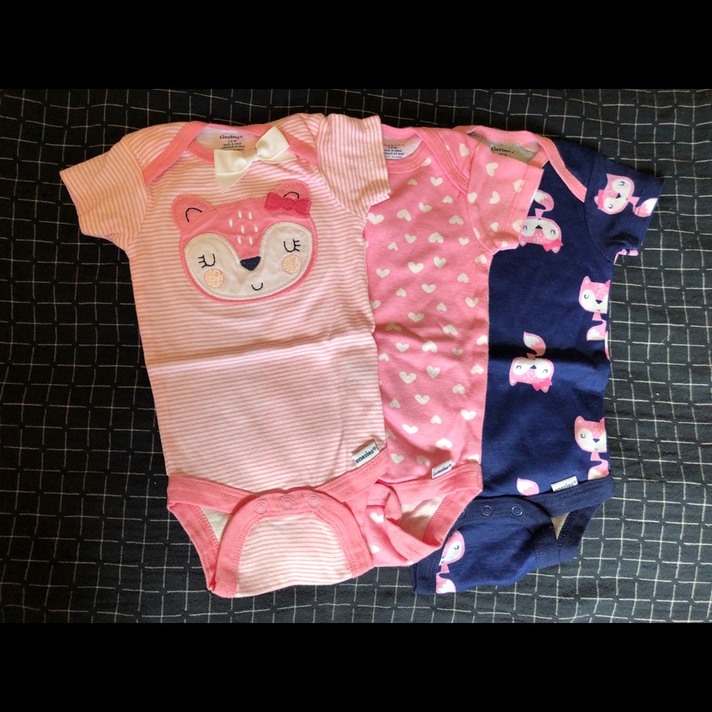 Set of 3 onesies 🦊🎀